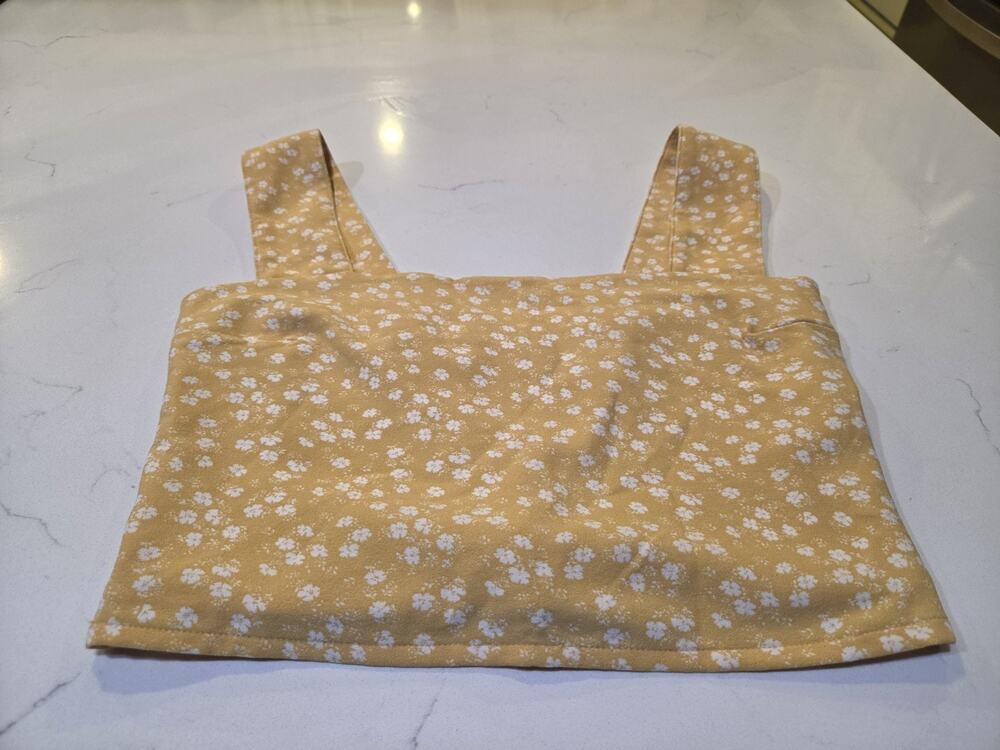 Abercrombie & Fitch Women's S Yellow/White Floral Smocked Back Crop Tank Top